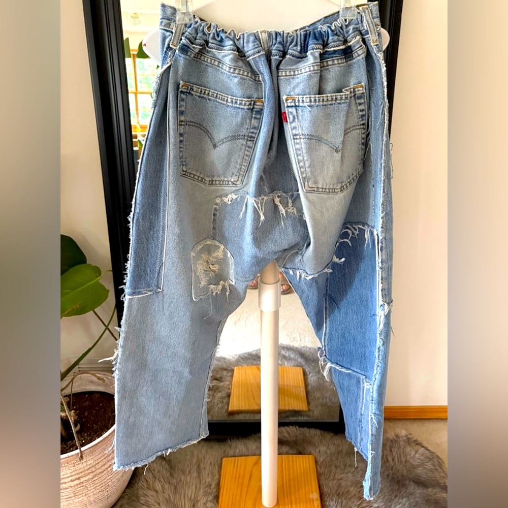 MAGNOLIA PEARL Original OOAK LEVI’S 501 Jeans Patched Drop Crotch Distressed - Picture 9 of 13